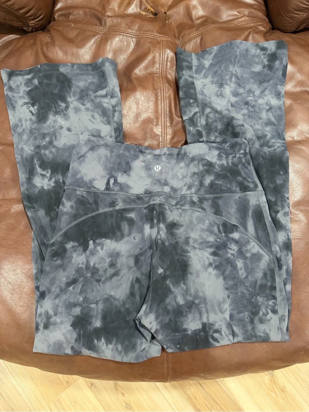 Lululemon High-Rise Tie-Dye Bootcut Leggings - Gray/Black